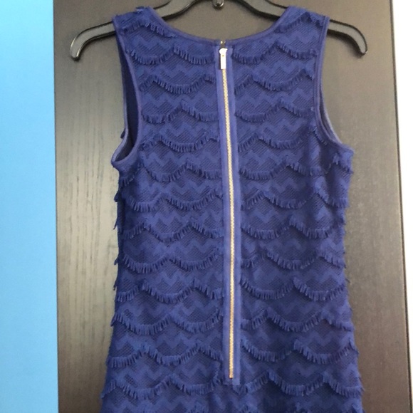 Beautiful dress - Picture 3 of 4